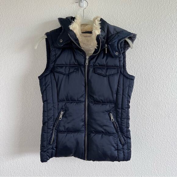 ZARA Trafaluc Puffer Knit Navy Blue Zip Vest Tan Faux Fur Collar - Picture 1 of 11